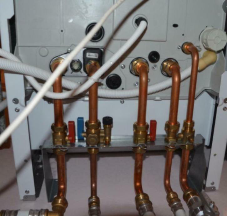 Toestel met geïntegreerde boiler; Isotwin 24-50kW + garantie, Doe-het-zelf en Bouw, Sanitair, Zo goed als nieuw, Ophalen of Verzenden