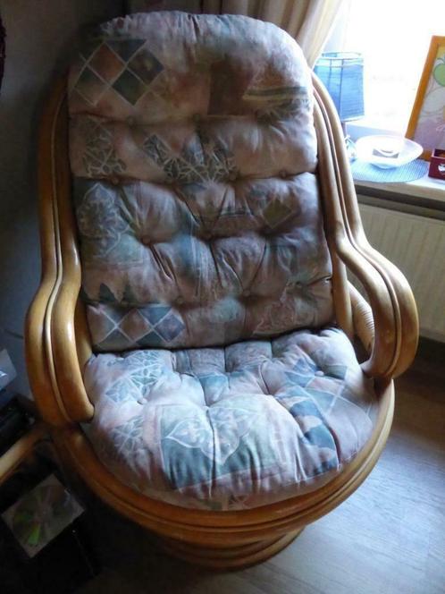 Rotan - hoek - zetel, Huis en Inrichting, Zetels | Zetels, Zo goed als nieuw, Hoekbank, Eenpersoons, Minder dan 150 cm, 75 tot 100 cm