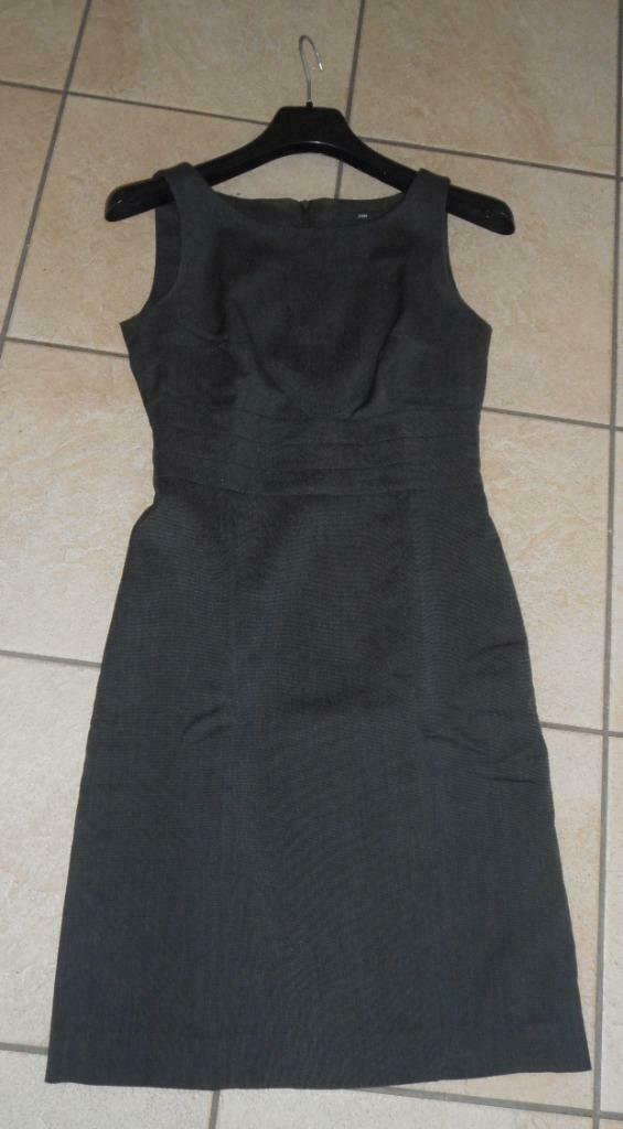 Robe chic, gris anthracite, T38, Vêtements | Femmes, Gris, Enlèvement ou Envoi, Comme neuf, Longueur genou