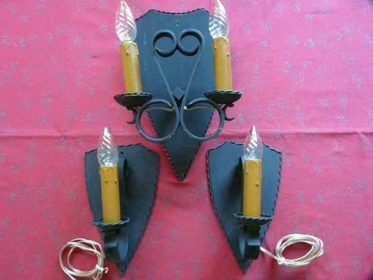 APPLIQUES ÉLECTRIQUES EN FER FORGE ARTISANALES, Huis en Inrichting, Lampen | Wandlampen, Gebruikt, Metaal, Ophalen of Verzenden