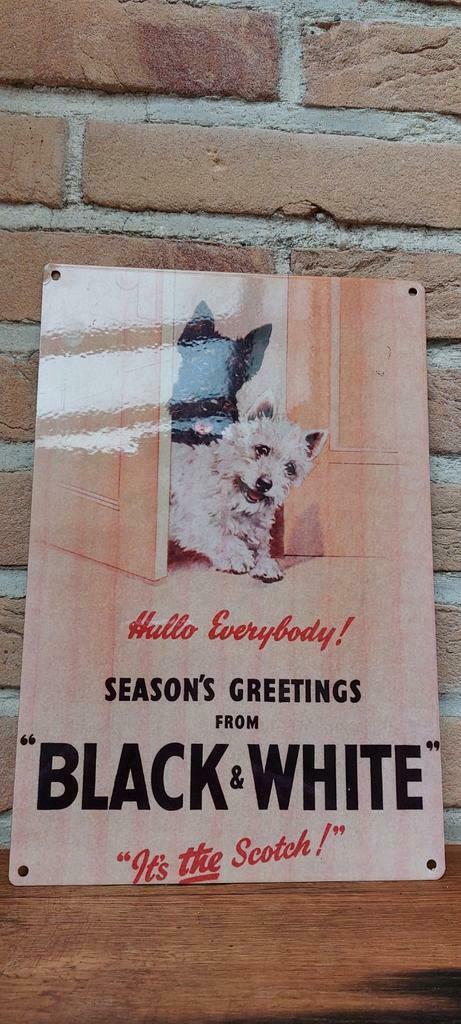 Metalen reclamebord Black & White Whisky, Verzamelen, Merken en Reclamevoorwerpen, Nieuw, Reclamebord, Ophalen of Verzenden