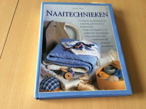 Boek: naaitechnieken, Boeken, Hobby en Vrije tijd, Nieuw, Borduren en Naaien