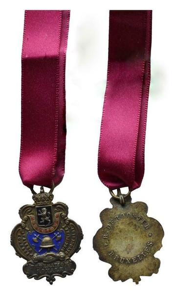 Je cherche des médailles et  décorations des pompiers Belge