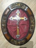 Christ dans un beau cadre ovale en bois avec verre bombé, Antiquités & Art, Enlèvement ou Envoi