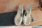 chaussures d'été dorées pointure 40 état impeccable, Vêtements | Femmes, Autres types, Porté