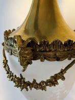 Mooie antieke bronzen luster hanglamp met dierenhoofden, Enlèvement