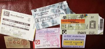 Anderlecht  PSV Eindhoven  Dynamo Kiev  club Brugge Westerlo, Enlèvement ou Envoi, Utilisé