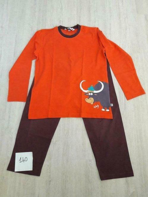 Pyjama Woody stier - Maat 140, Kinderen en Baby's, Kinderkleding | Maat 140, Gebruikt, Jongen, Nacht- of Onderkleding, Ophalen of Verzenden