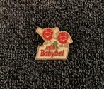 PIN - MINI BABYBEL - KAAS - FROMAGE - CHEESE, Collections, Comme neuf, Marque, Envoi, Insigne ou Pin's