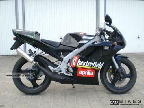 Gezocht Aprilia RS50 tweetakt o.a. Rossi Chesterfield etc., Fietsen en Brommers, Brommers | Overige merken, Ophalen of Verzenden
