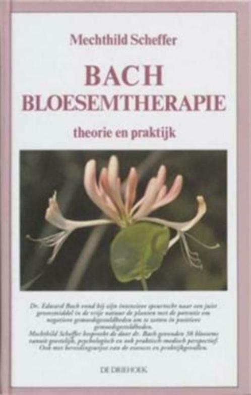 Bach bloesemtherapie theorie en praktijk, Boeken, Natuur, Gelezen, Ophalen of Verzenden