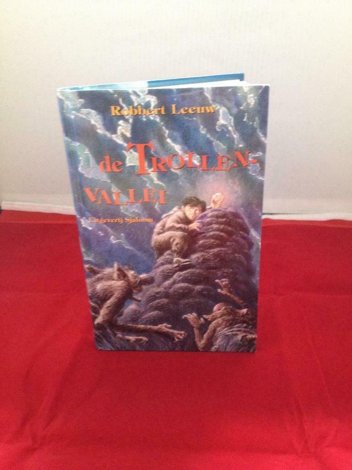 De trollenvallei ( Sjaloom ) Robbert Leeuw 9+, Boeken, Kinderboeken | Jeugd | onder 10 jaar, Gelezen, Fictie algemeen, Ophalen of Verzenden