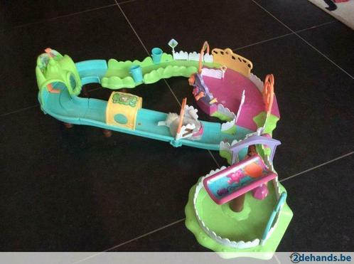 Furry Frenzies scoot and scurry city, Kinderen en Baby's, Speelgoed | Racebanen, Gebruikt, Ophalen