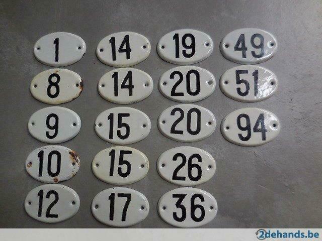 witte huisnummers in emaille, Antiek en Kunst, Curiosa en Brocante, Ophalen