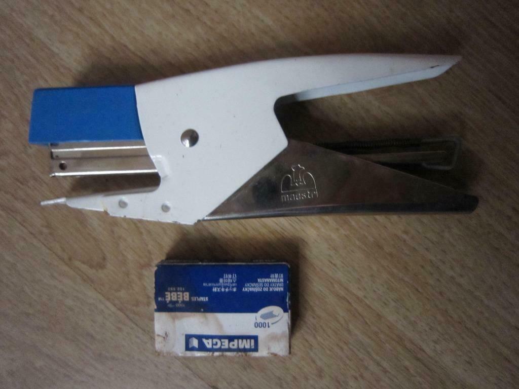 agrafeuse  en métal, Enlèvement ou Envoi, Utilisé, Matériel