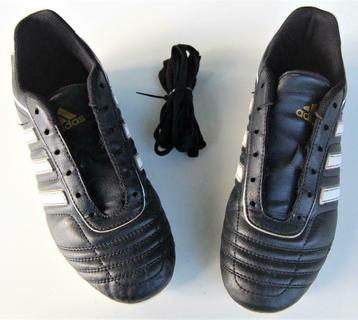 Chaussures de football ADIDAS Traxion – Torra – 37,5