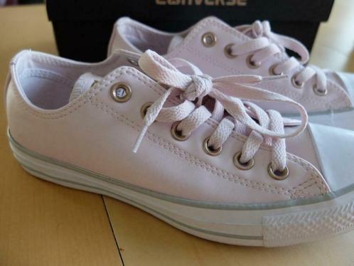 Roze leren Converse all star maat 37.5 Vetements enfant Chaussures Chaussettes 2ememain