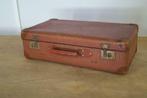 Antieke reis-koffer in bordeaux leer 55 x 33 H 17