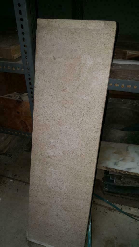 tablettes marbre blanc et beige + pierres bleues petit prix, Doe-het-zelf en Bouw, Overige Doe-Het-Zelf en Bouw, Gebruikt, Ophalen