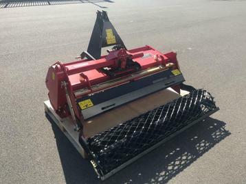 Nouvelle enfouisseuse de pierres pour tracteur fraise beschikbaar voor biedingen