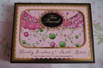 Too Faced "Beauty Wishes and Sweet Kisses" comme neuve !!!