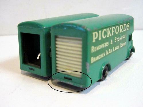 Rare Pickfords Removal Van 46b 1960 Lesney Matchbox RW, Hobby & Loisirs créatifs, Voitures miniatures | 1:87, Utilisé, Bus ou Camion