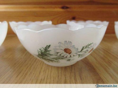 vintage arcopal 7 superbes bols a dessert motifs marguerite, Antiek en Kunst, Curiosa en Brocante