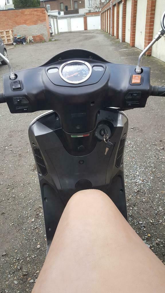 suzuki scooter 125cc - Motoren | 2dehands