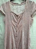 Tuniek Mais il est ou le soleil, Ophalen, Gedragen