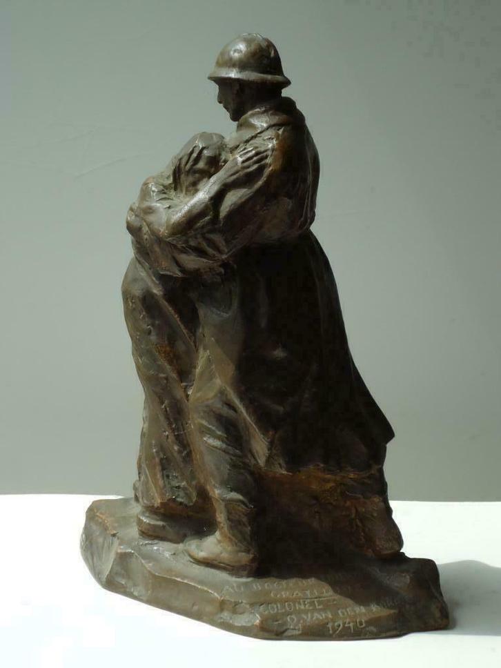 Pierre THEUNIS 1940 oorlog WW II soldaat terracotta afscheid, Antiek en Kunst, Kunst | Beelden en Houtsnijwerken, Ophalen