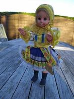 Vintage, ancienne poupée tchèque (doll), hauteur 29 cm, Enlèvement ou Envoi, Poupée