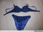 blauwe bikini maat L 80 B, Porté