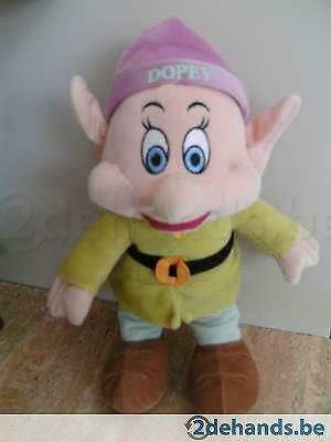 Kabouter Dopey van disney sneeuwwitje  fluit het liedje, Kinderen en Baby's, Speelgoed | Knuffels en Pluche, Zo goed als nieuw