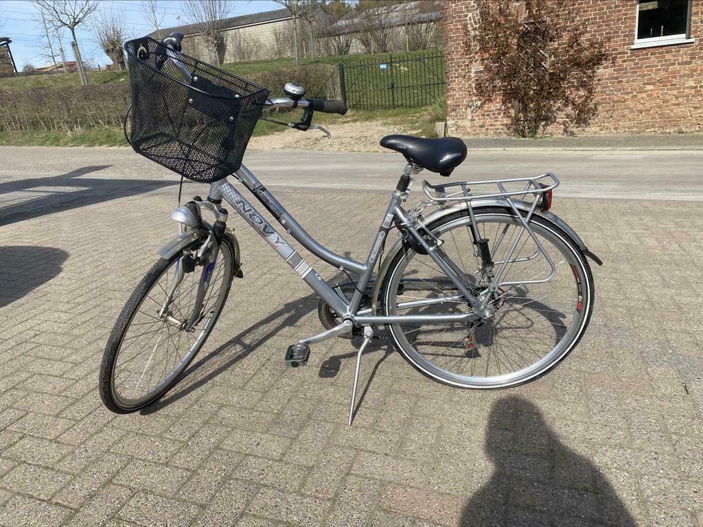 ② Dames fiets Novy — Fietsen | Dames | Damesfietsen — 2dehands