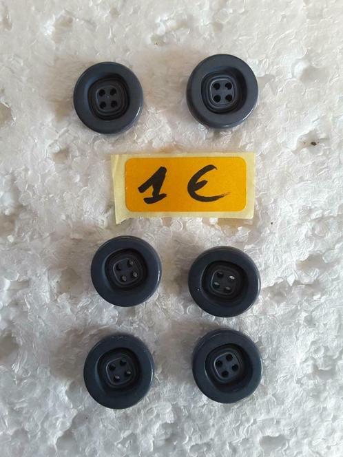 partij van 6 knopen 17 mm dikte 6 mm grijsblauw 4 st. B61764, Hobby en Vrije tijd, Naaien en Fournituren, Nieuw, Knoop of Knopen