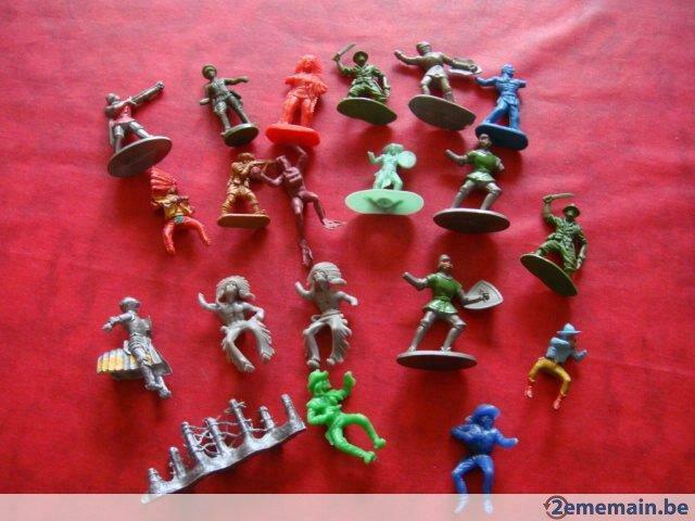 Lot de 20 figurines diverses. Plastique. "Vintage"., Enlèvement ou Envoi, Utilisé