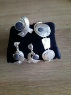 Diverse juwelen van swarovski, Handtassen en Accessoires, Ringen, Overige materialen, Met kristal, Ophalen of Verzenden, Dame
