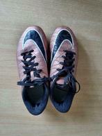 Voetbalschoenen kinderen, Ophalen of Verzenden, Zo goed als nieuw, Schoenen