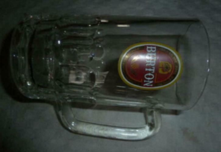 #B bier glas / pul BURTON bier van hoge gisting Brij. Lamot, Verzamelen, Glas en Drinkglazen, Gebruikt, Bierglas, Ophalen of Verzenden