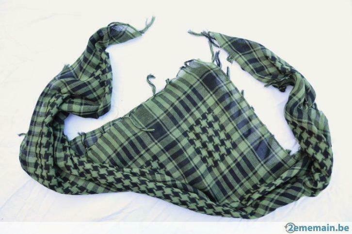 keffieh - kéfié F602, Vêtements | Femmes, Bonnets, Écharpes & Gants, Porté, Écharpe, Enlèvement