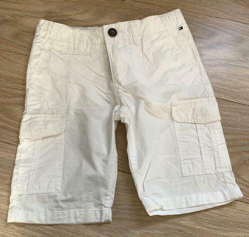 Short court Tommy Hilfiger blanc - taille 128, Enfants & Bébés, Vêtements enfant | Taille 128, Comme neuf, Garçon, Pantalon, Enlèvement ou Envoi