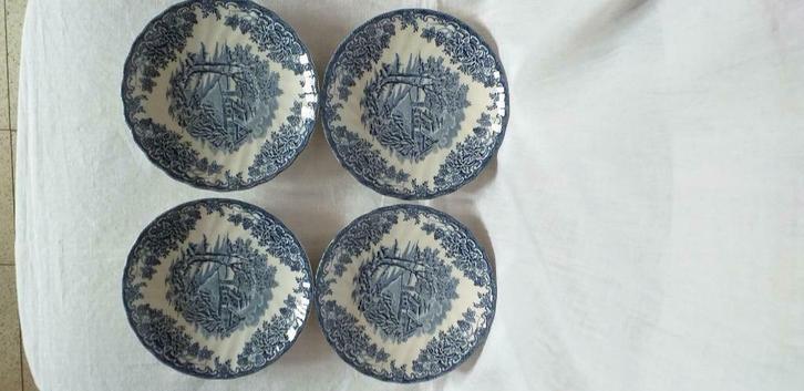 4 blauwe Churchill schoteltjes, Antiek en Kunst, Antiek | Servies los, Ophalen of Verzenden
