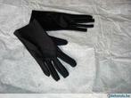 Zwarte handschoenen, Gedragen