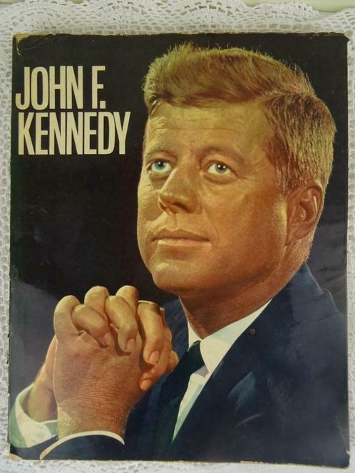 John F. Kennedy boek John F. Kennedy Boek JFK Burda curiosa, Antiek en Kunst, Curiosa en Brocante, Ophalen of Verzenden