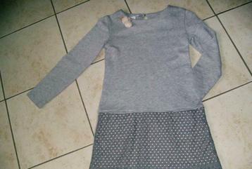 grijs kleedje mt 140, Enlèvement ou Envoi, Utilisé, Fille, Robe ou Jupe