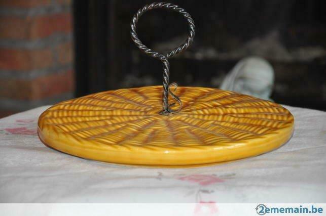 plateau faience  a fromage rond vallauris, Antiek en Kunst, Antiek | Keramiek en Aardewerk