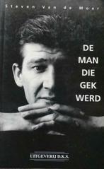 Steven Van de Moer - De man die gek werd (1997), Boeken, Nieuw, Steven Van de Moer, Nederland, Verzenden