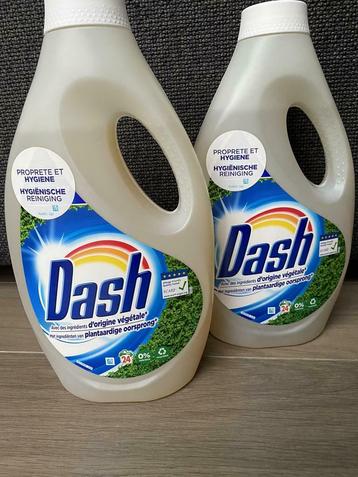 Dash - Vloeibaar wasmiddel plantaardig. 2 flessen, Enlèvement ou Envoi, Produit de nettoyage
