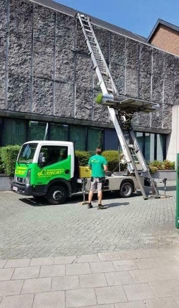 Lift Service  -  Déménagements -  Garde-meubles beschikbaar voor biedingen
