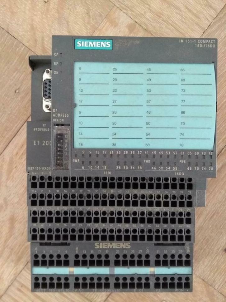 PLC Siemens S7 ET 200S IM 151-1 COMPACT 16DI/16DO, Hobby en Vrije tijd, Elektronica-componenten, Ophalen